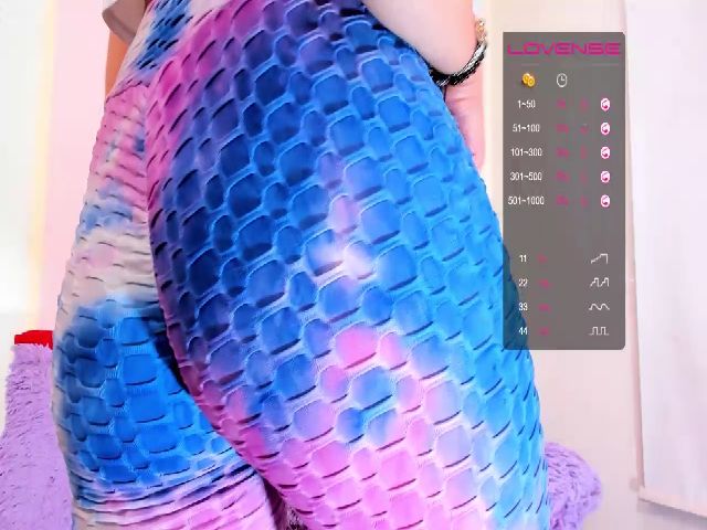 Live sex webcam photo for Violetatoo #259744091