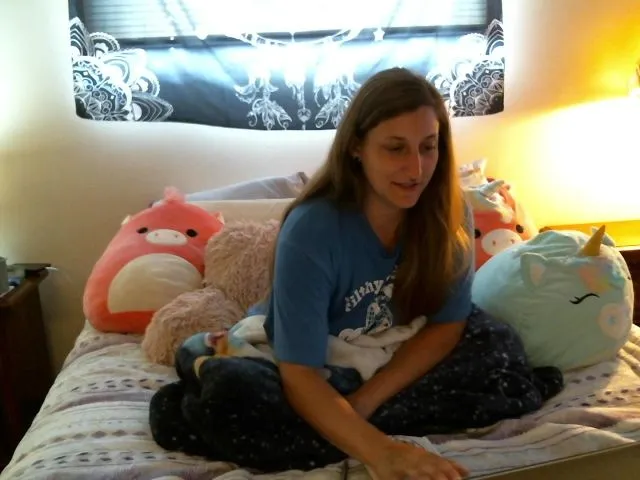 Live sex webcam photo for SuzieMoon #255671082