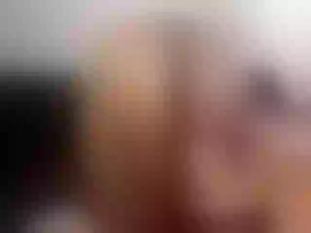 Live sex webcam photo for GiovanniD1 #258057377
