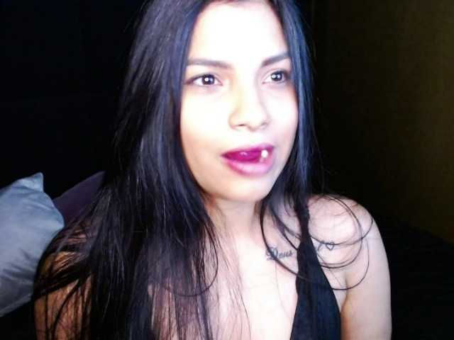 Live sex webcam photo for lolaastars1 #241769736