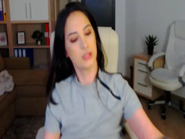 Live sex webcam photo for BalleyBabe #253635497