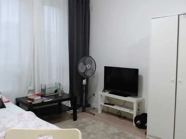 Live sex webcam photo for SarinnnaLuv #247229675