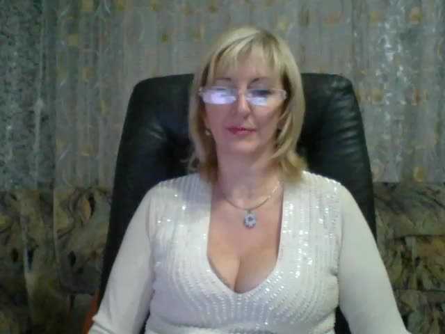 Live sex webcam photo for RoseQMagic #240927867