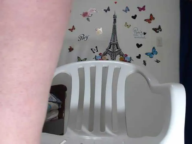 Live sex webcam photo for sexy-hot #240907409