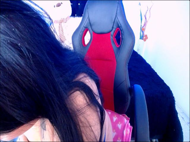 Live sex webcam photo for Samay_y #264387790