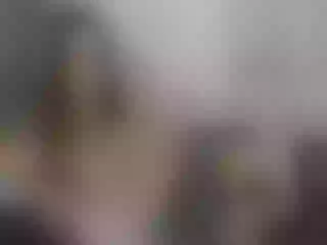 Live sex webcam photo for LittlePeach_ #263409911