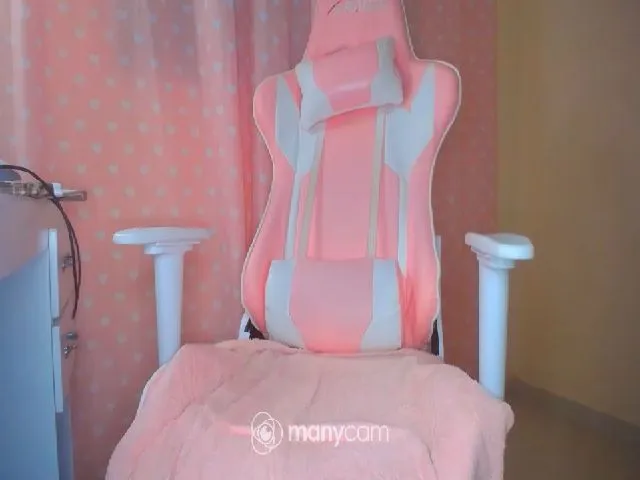 Live sex webcam photo for scarrlysex #261242213