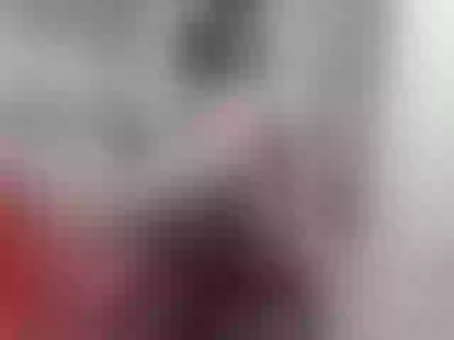 Live sex webcam photo for JullieMilf #263798192