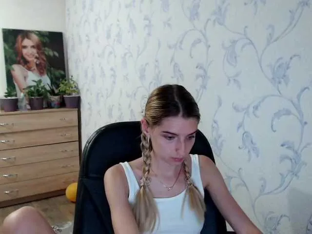 Live sex webcam photo for springibabby #249707149