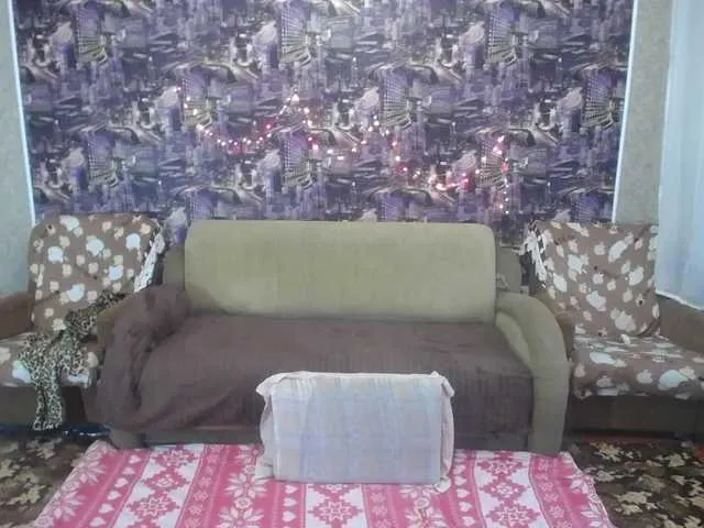 Live sex webcam photo for QueenNight1 #241024170