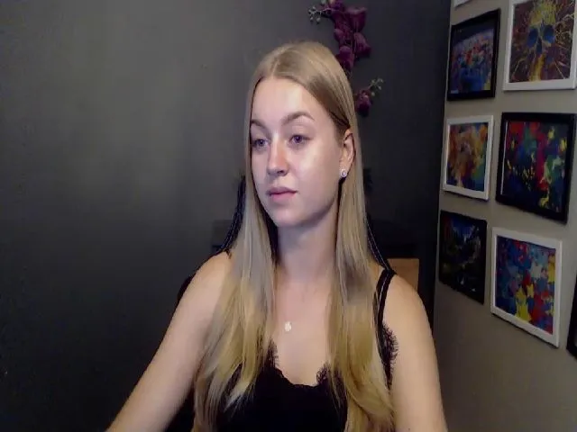 Live sex webcam photo for LUSTerica #252760423