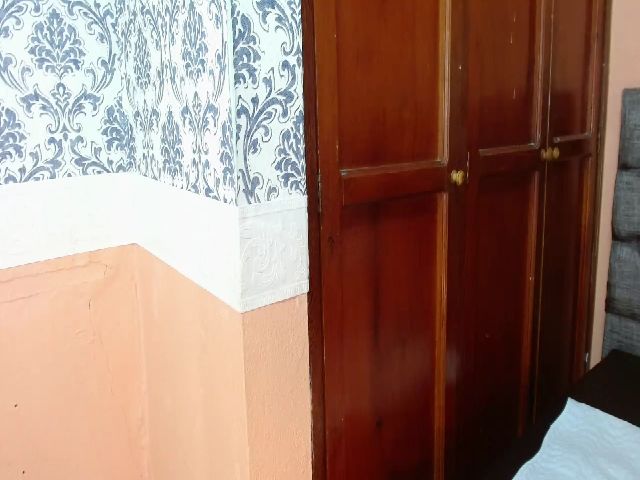 Live sex webcam photo for jannet_reyes #263515323