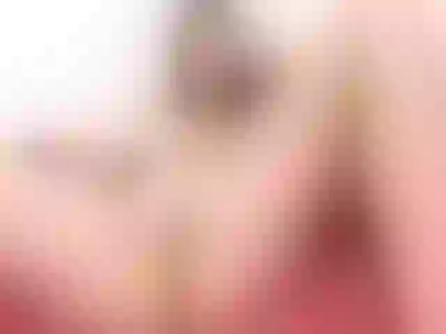 Live sex webcam photo for Carolineback #261832622