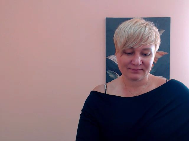 Live sex webcam photo for KailyMey #256277969