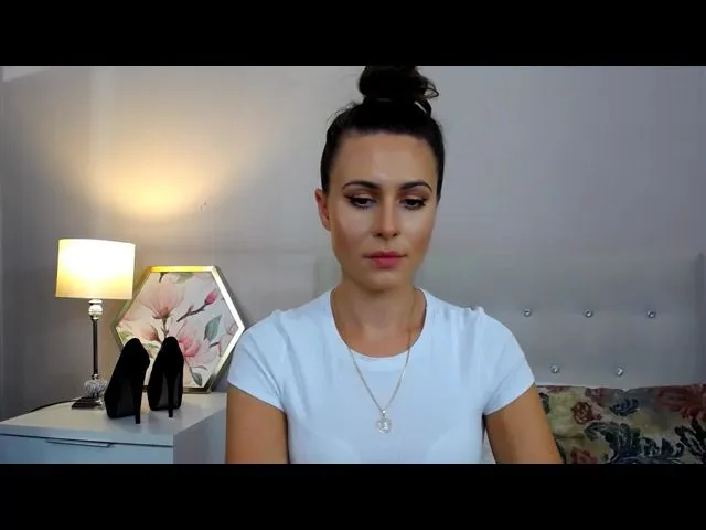 Live sex webcam photo for CharlotteLOV #255902974