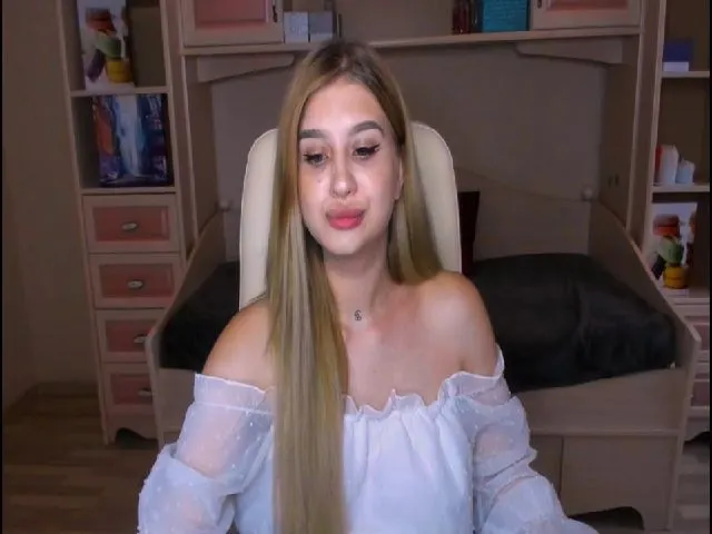 Live sex webcam photo for Playmind #264351339