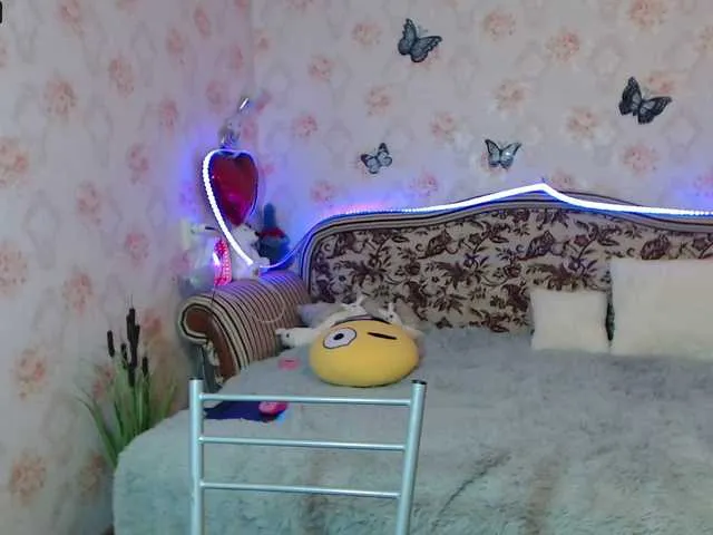 Live sex webcam photo for sonya2121 #245953710