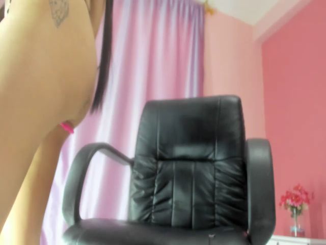 Live sex webcam photo for Abigail_Valz #253501154