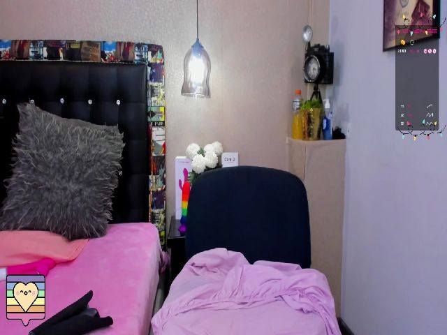 Live sex webcam photo for KallyMyller #255154892