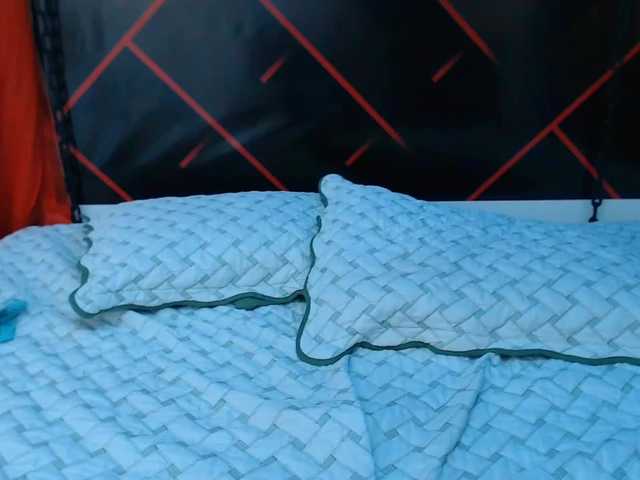 Live sex webcam photo for ScarleetLiz #240889420