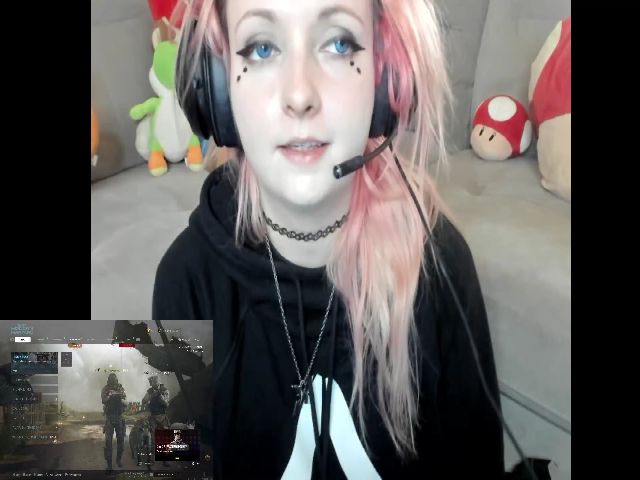 Live sex webcam photo for PrincessBluu #253896017