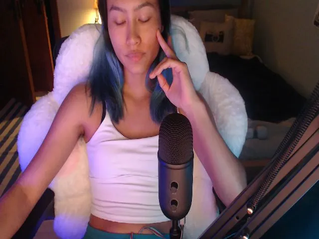 Live sex webcam photo for violishh #264081551