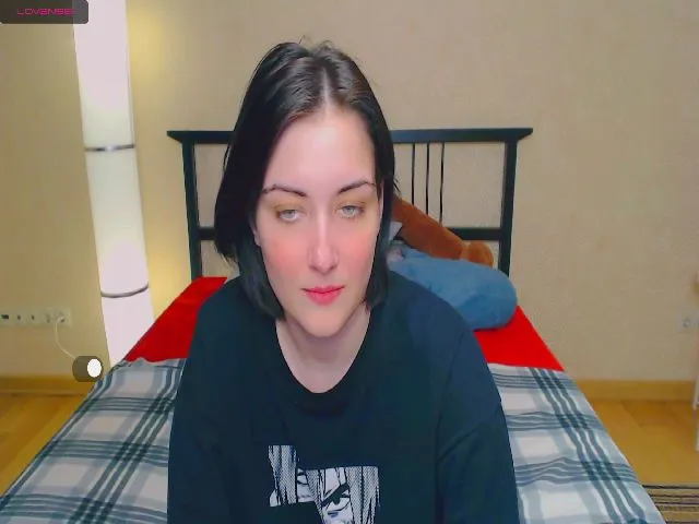 Live sex webcam photo for Elise_sweet #261463606