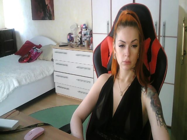 Live sex webcam photo for LuckyStarlet #265367723