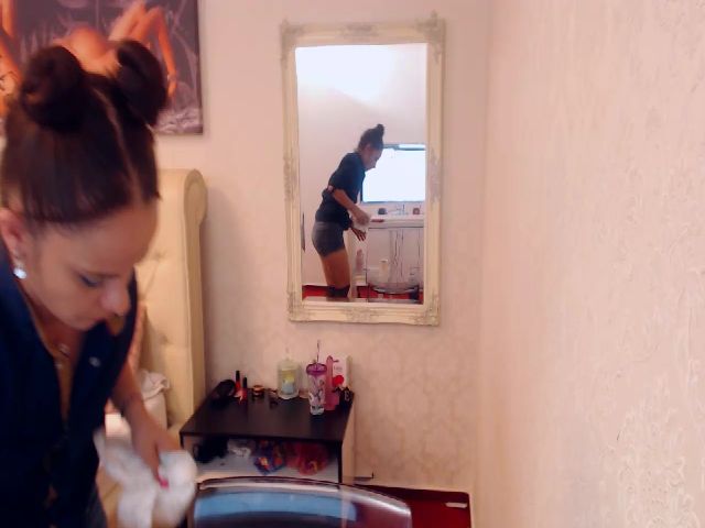 Live sex webcam photo for AlishaPacari #255796693