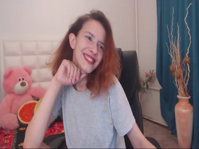 Live sex webcam photo for IrisNichols #265106625