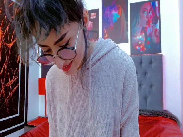 Live sex webcam photo for Violetdarkk #258402703