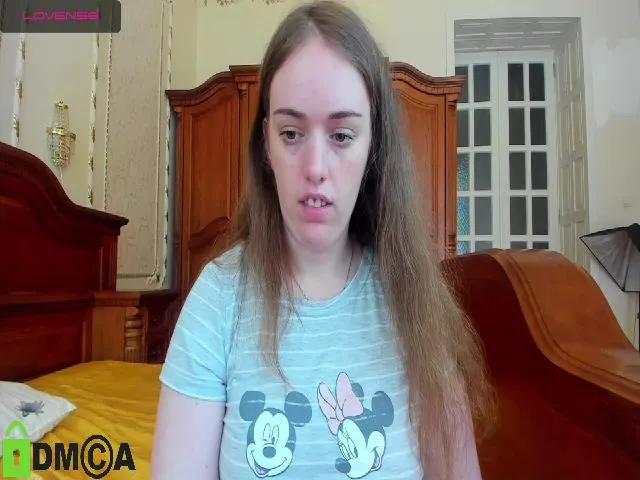Live sex webcam photo for Fi_Lena #252798951