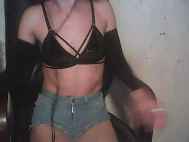 Live sex webcam photo for YourMariya #241836739