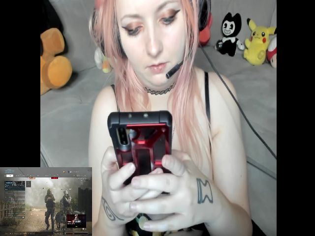 Live sex webcam photo for PrincessBluu #255788909