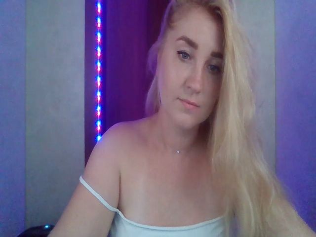 Live sex webcam photo for Ollydoll1 #260318809