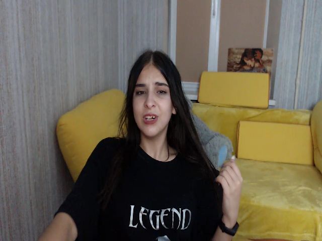 Live sex webcam photo for Areissa #254944038