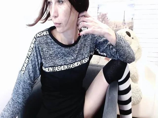 Live sex webcam photo for NicoleDevlin #260614355