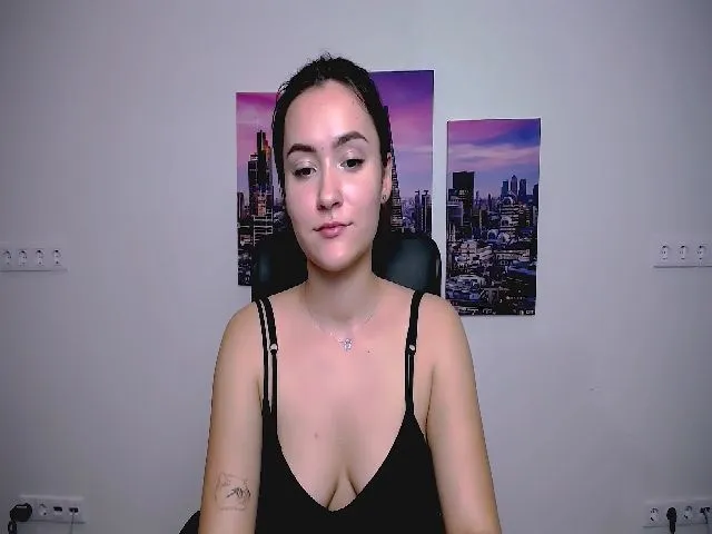 Live sex webcam photo for MellidaDeus #263143576