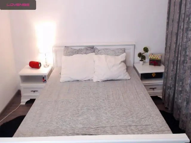 Live sex webcam photo for BlackLotusxo #263289326