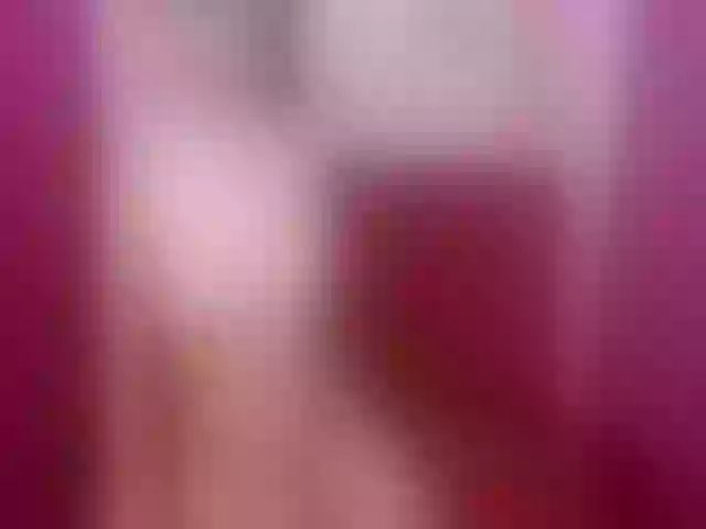 Live sex webcam photo for TwinkieMooon #258541940