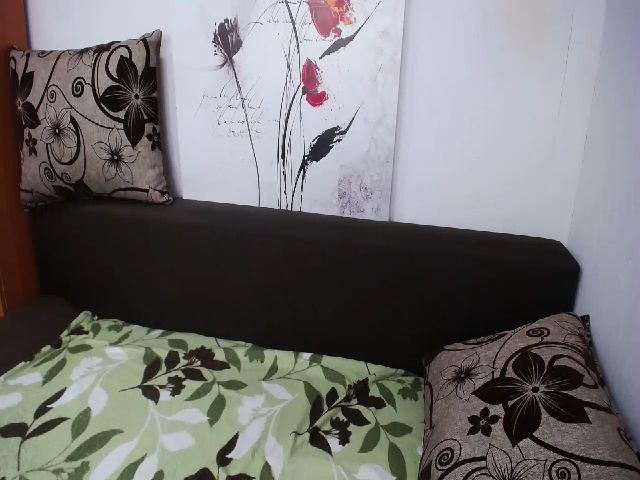 Live sex webcam photo for TeaseKate #258756928