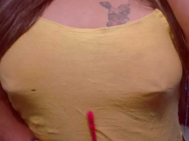 Live sex webcam photo for dirtywoman #241337718