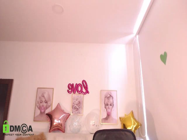 Live sex webcam photo for Annie_es #260138838