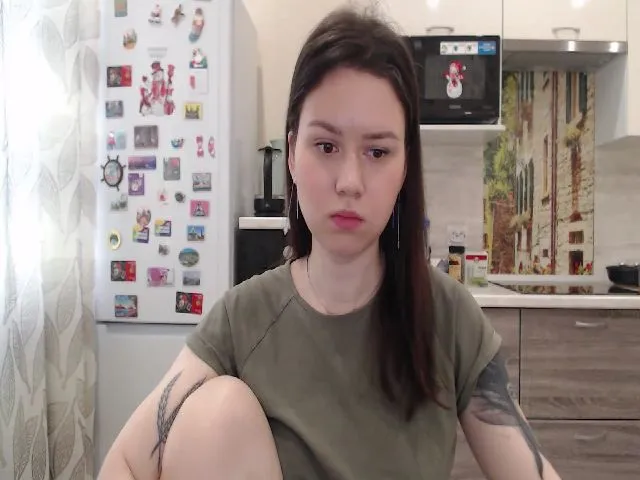 Live sex webcam photo for WonderXGirlXX #262602572
