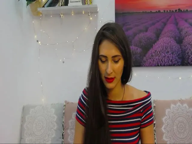 Live sex webcam photo for MaraW #264376997