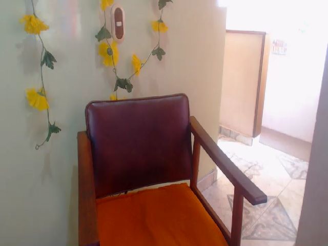 Live sex webcam photo for SHAYRA_ #255976149