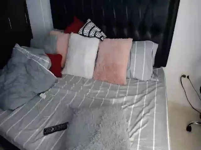 Live sex webcam photo for Valen_giraldo #255197629