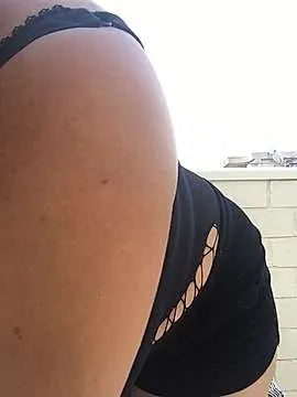 Live sex webcam photo for BlueSavannah1 #245057978