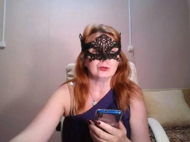 Live sex webcam photo for leeloofire #250855269