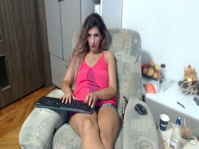 Live sex webcam photo for DancerFlexy #258821373